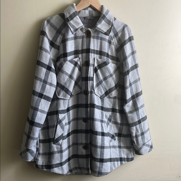 Plaid Button-Up shacket jacket - Picture 1 of 4